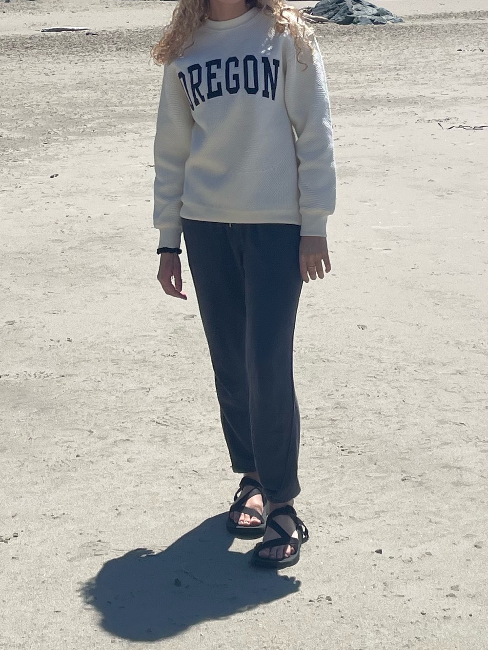 Cream Crewneck Sweatshirt with Navy 'OREGON' Appliqué